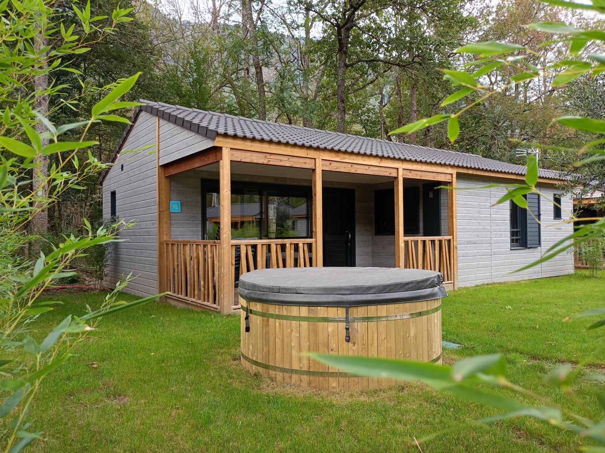 Camping Paradis La Marmotte 阿克斯莱泰尔姆 外观 照片