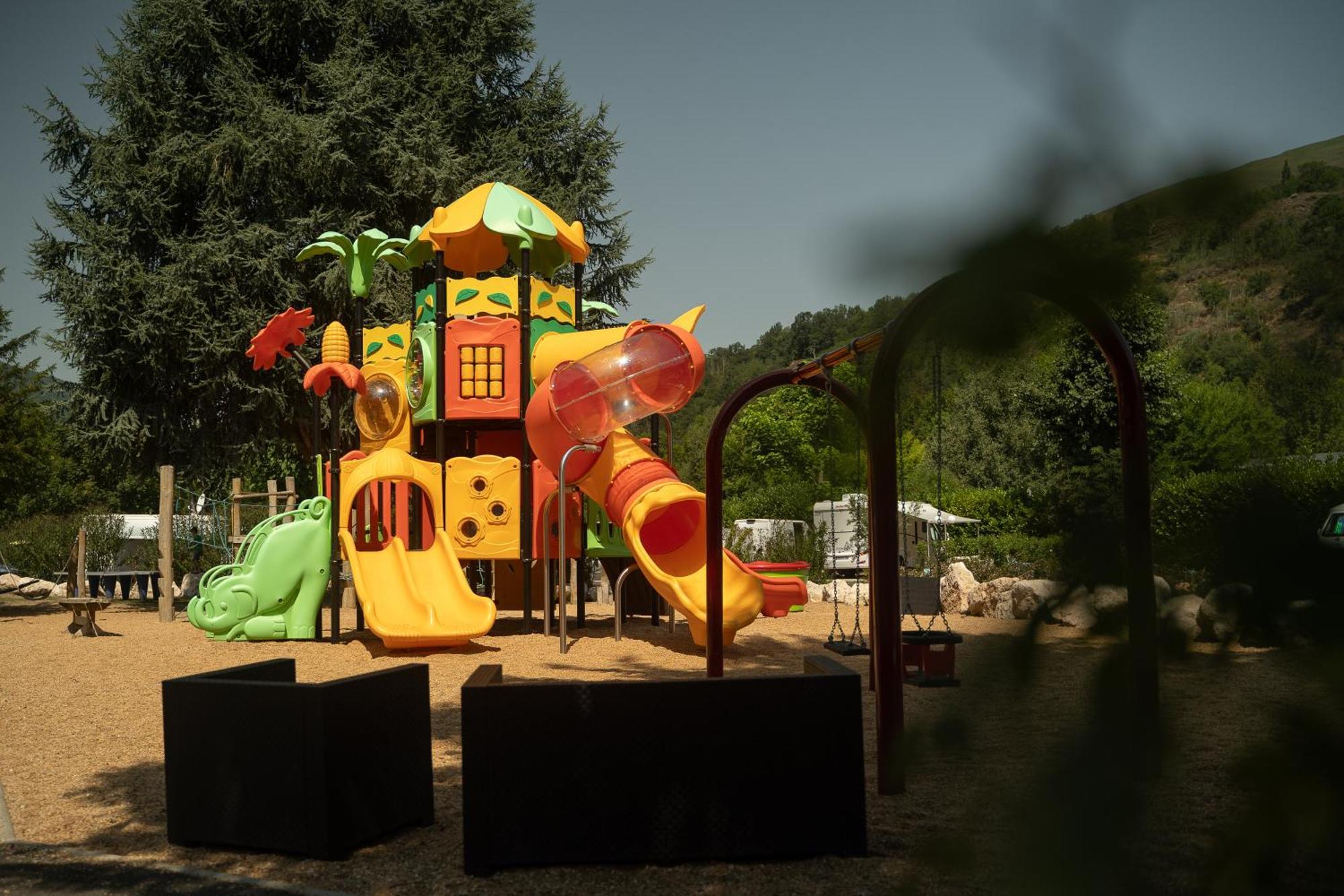 Camping Paradis La Marmotte 阿克斯莱泰尔姆 外观 照片